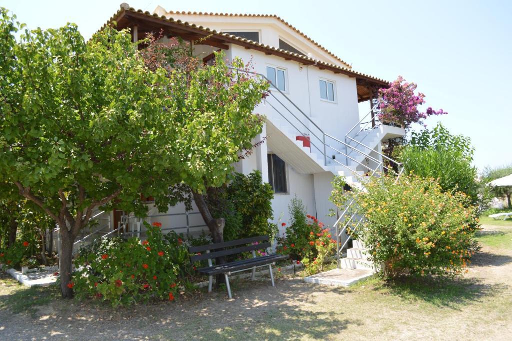 Theodore Apartments Zacharo Rum bild